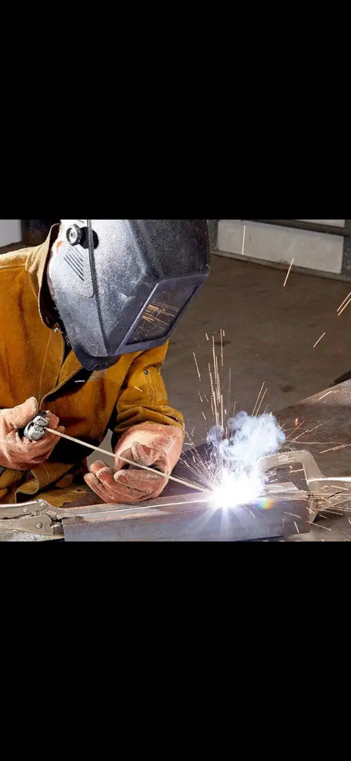 جوشکاری سیار با موتور دیزل سقف شیروانی|خدمات پیشه و مهارت|خواف, |دیوار