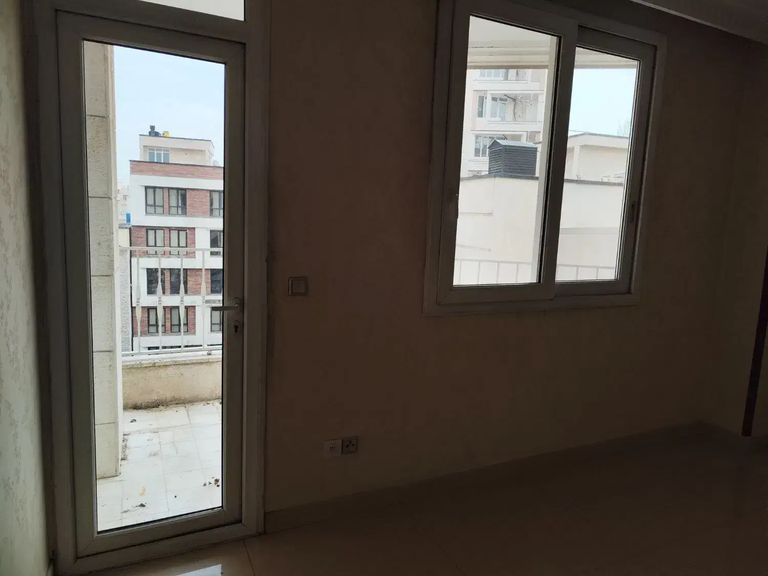 قیطریه 240متر مشرف به پارک تکواحدی