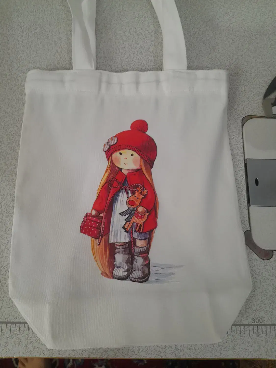 توت بگ|کیف، کفش، کمربند|شیراز, دست خضر|دیوار