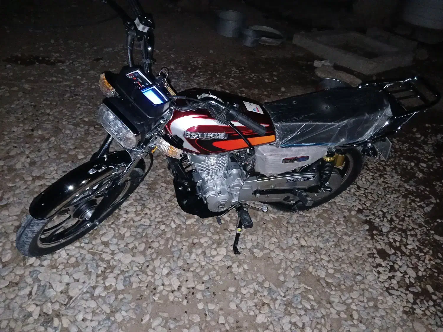 موتورفروشی 200بلوچ نومدارک کامل|موتورسیکلت|پسکوه, |دیوار