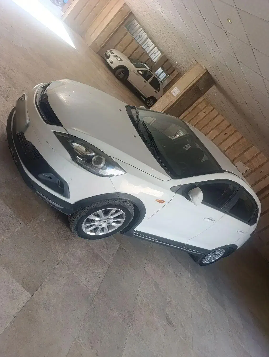 ام وی ام 315 فوق العاده تمیز|خودرو سواری و وانت|قم, زنبیل آباد|دیوار