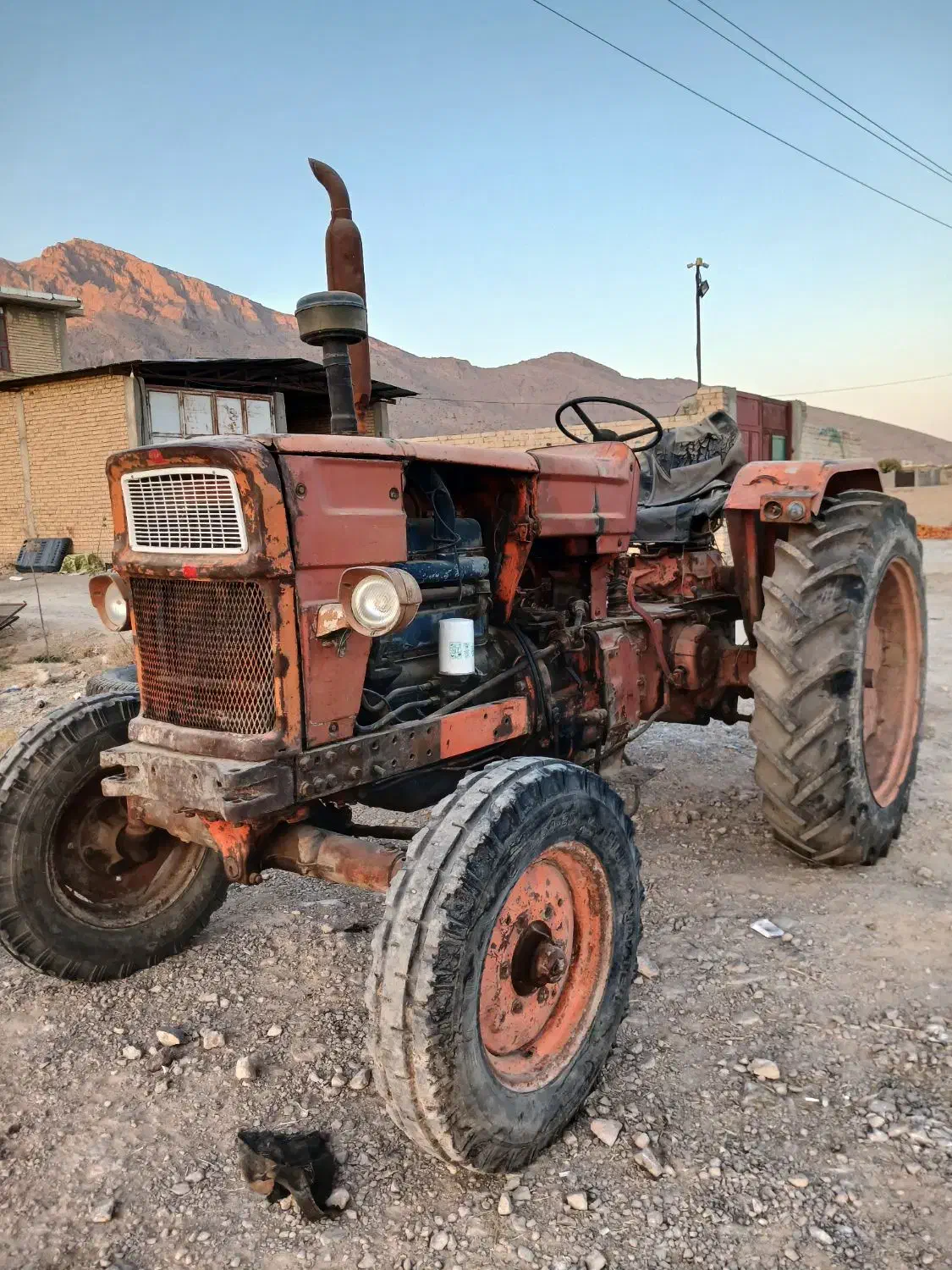 تراکتور رومانی مدل 1364|خودرو سنگین|ارسنجان, |دیوار