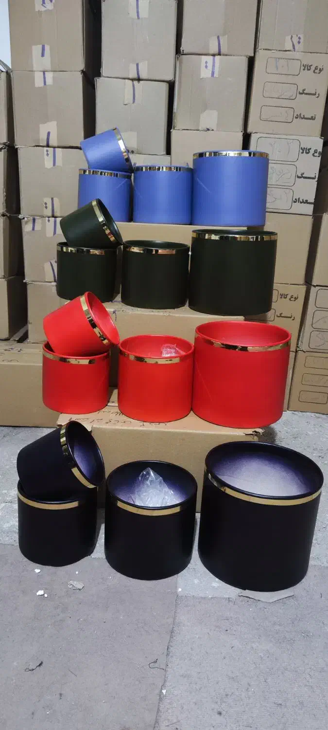 گلدون و پایه گلدون،زیر قیمت|صنایع دستی و سایر لوازم تزئینی|محمدشهر, شهرک چمران|دیوار