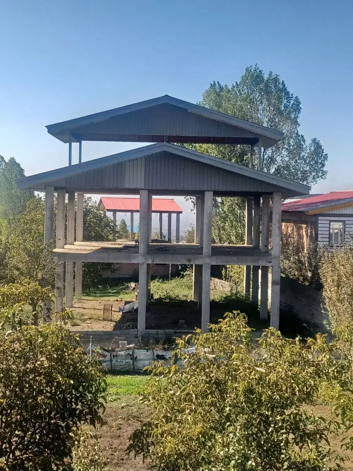 سقف شیروانی آردواز آلاچیق سردرب سوله وتعمیرات|خدمات پیشه و مهارت|تهران, خزانه|دیوار