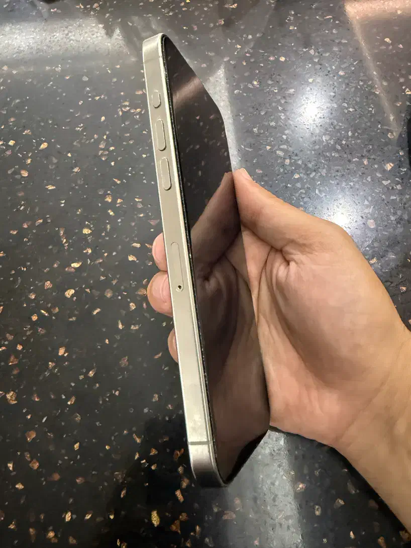 اپل iPhone 15 Pro Max با حافظهٔ ۲۵۶ گیگابایت|موبایل|تهران, پاسداران|دیوار