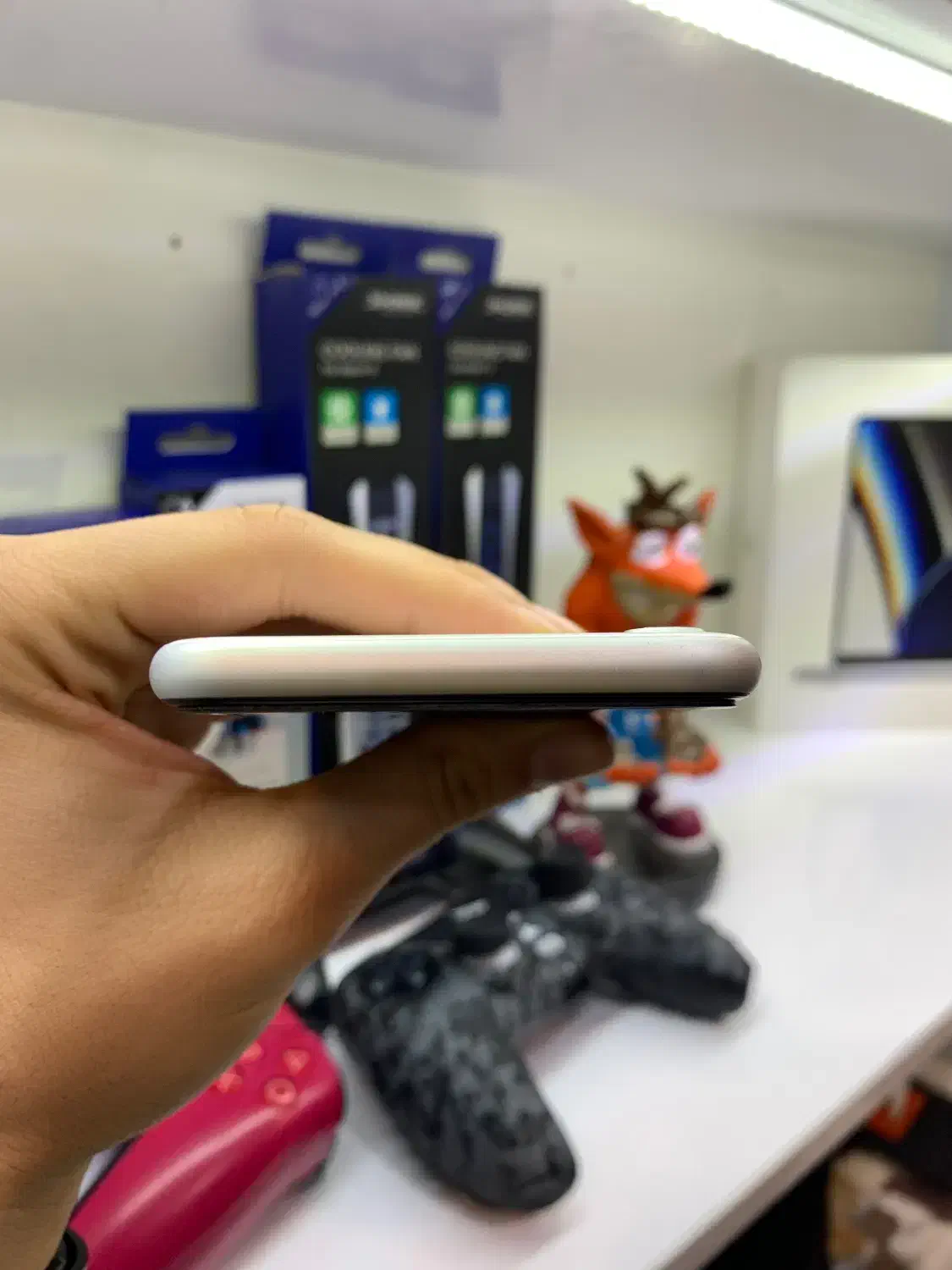 iPhone SE 2020 ۱۲۸ گیگابایت باتری 100|موبایل|کرج, گوهردشت|دیوار