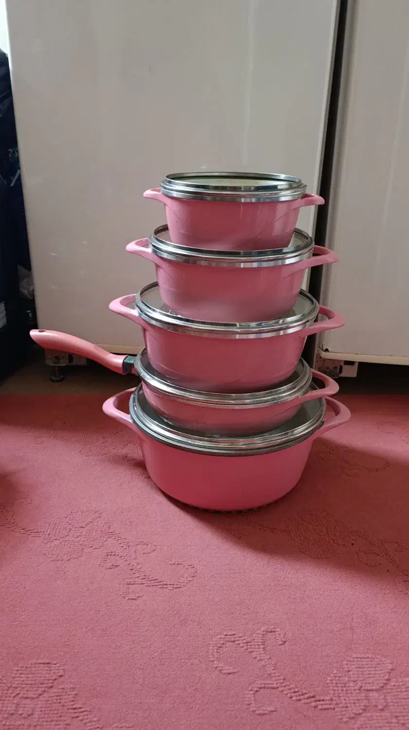 قابلمه چدن|ظروف پخت‌وپز|بروجرد, |دیوار