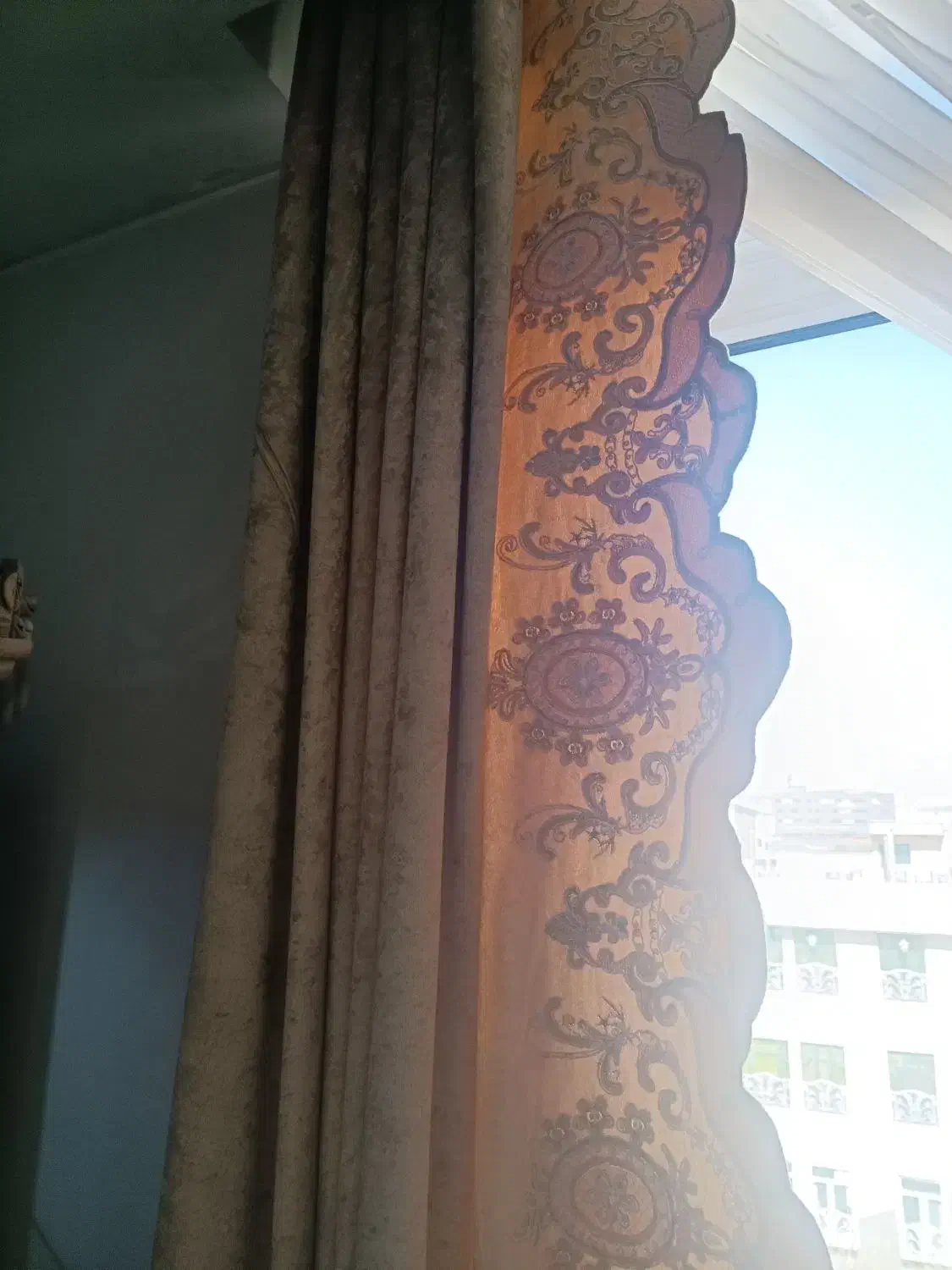 پرده والان  رنگ کرم مخمل در حد نو  جنس ترک میباشد|پرده، رانر، رومیزی|تهران, نارمک|دیوار