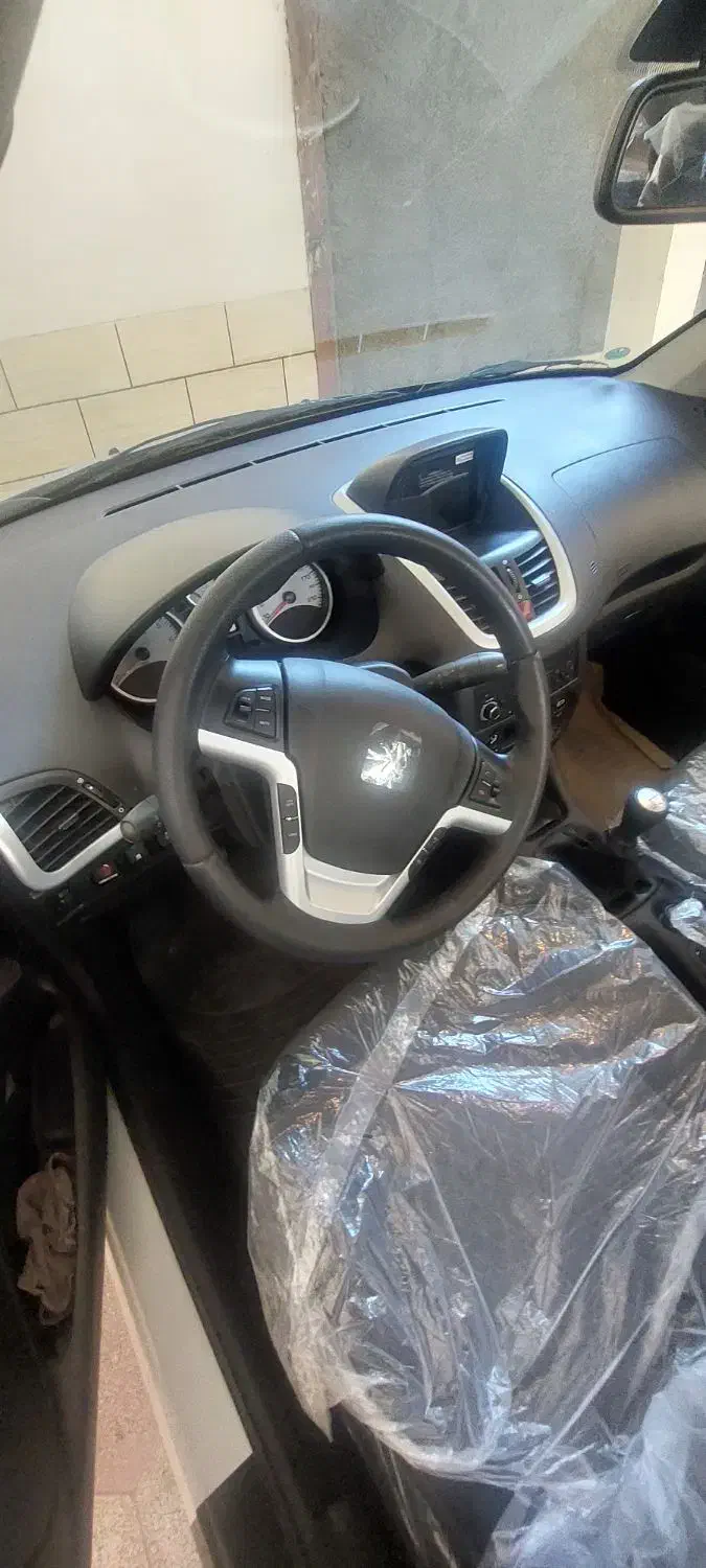 پژو ۲۰۷ پاناروما|خودرو سواری و وانت|مشهد, شهرک رازی (شهرک غرب)|دیوار