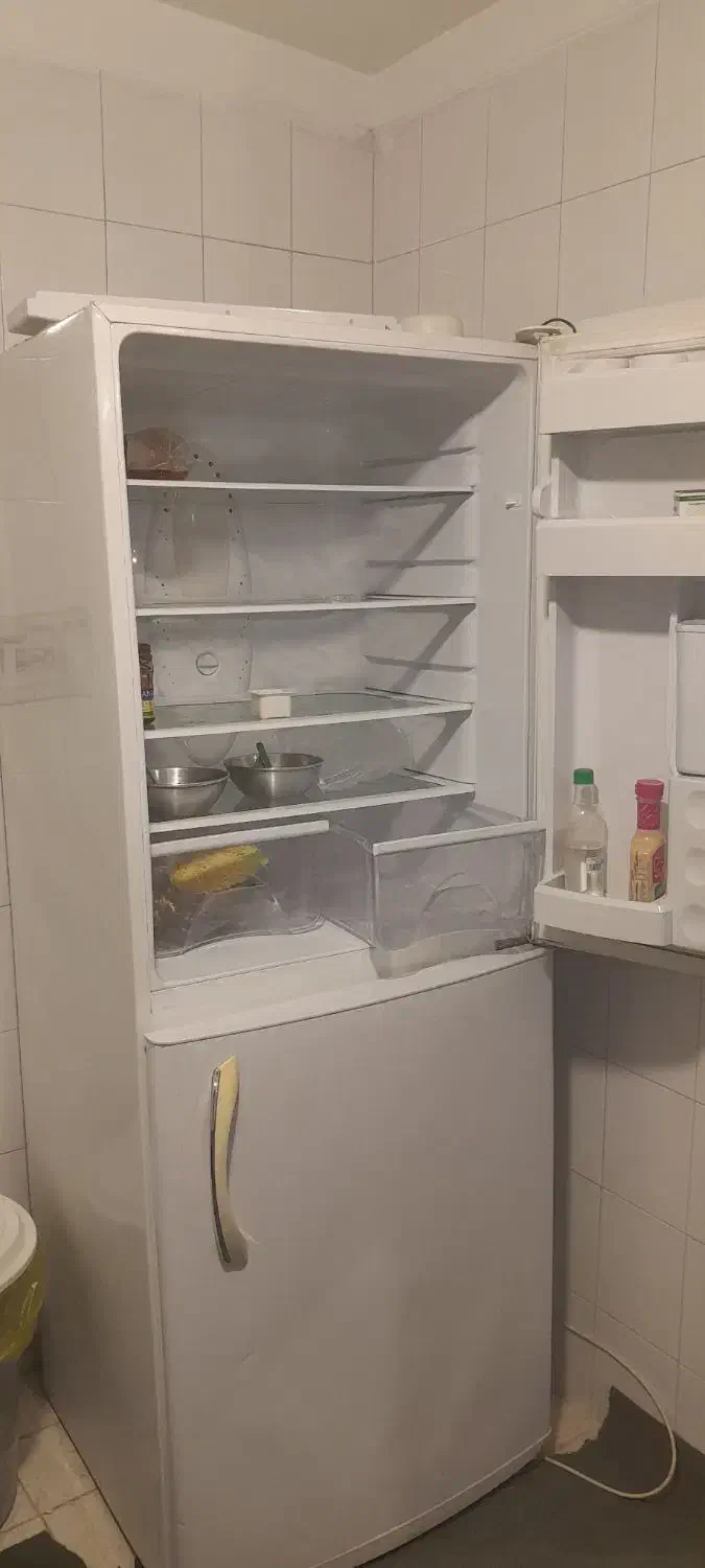 فروش یخچال فریزر۲درب روی هم|یخچال و فریزر|قم, انصارالحسین|دیوار