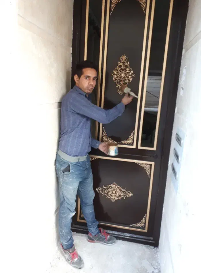 رنگ کاری ساختمان درب پنجره|خدمات پیشه و مهارت|قم, قلعه کامکار|دیوار