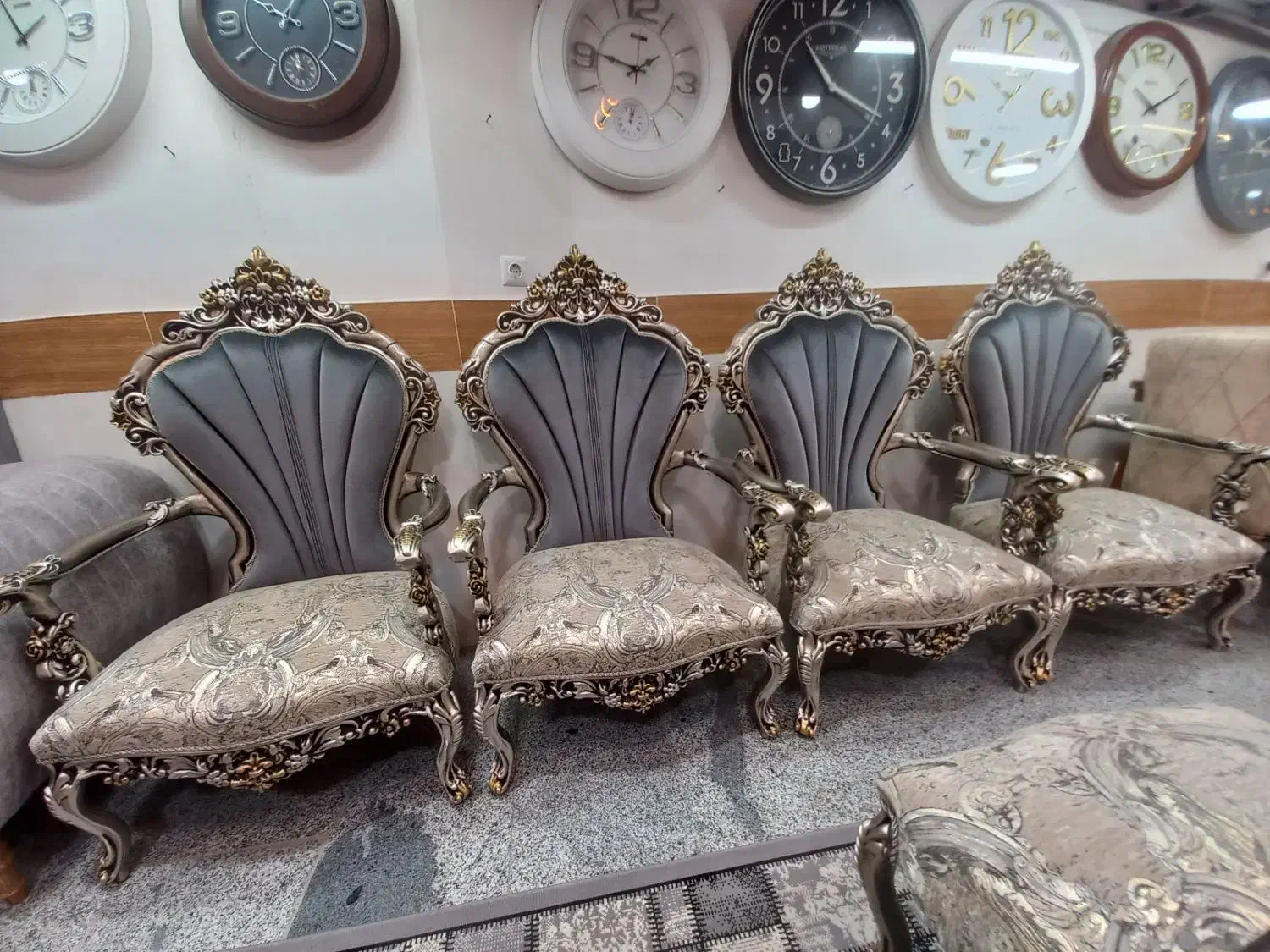 مبل ۹نفره گردوبا اقساط ۱۰|مبلمان خانگی و میز عسلی|خمینیشهر, |دیوار