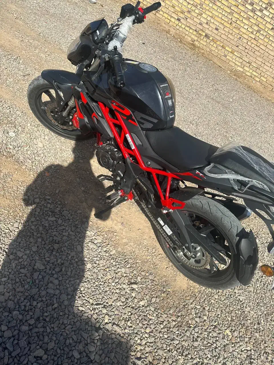 بنلی ۲۵۰ تک زیر قیمت مفت|موتورسیکلت|تایباد, |دیوار