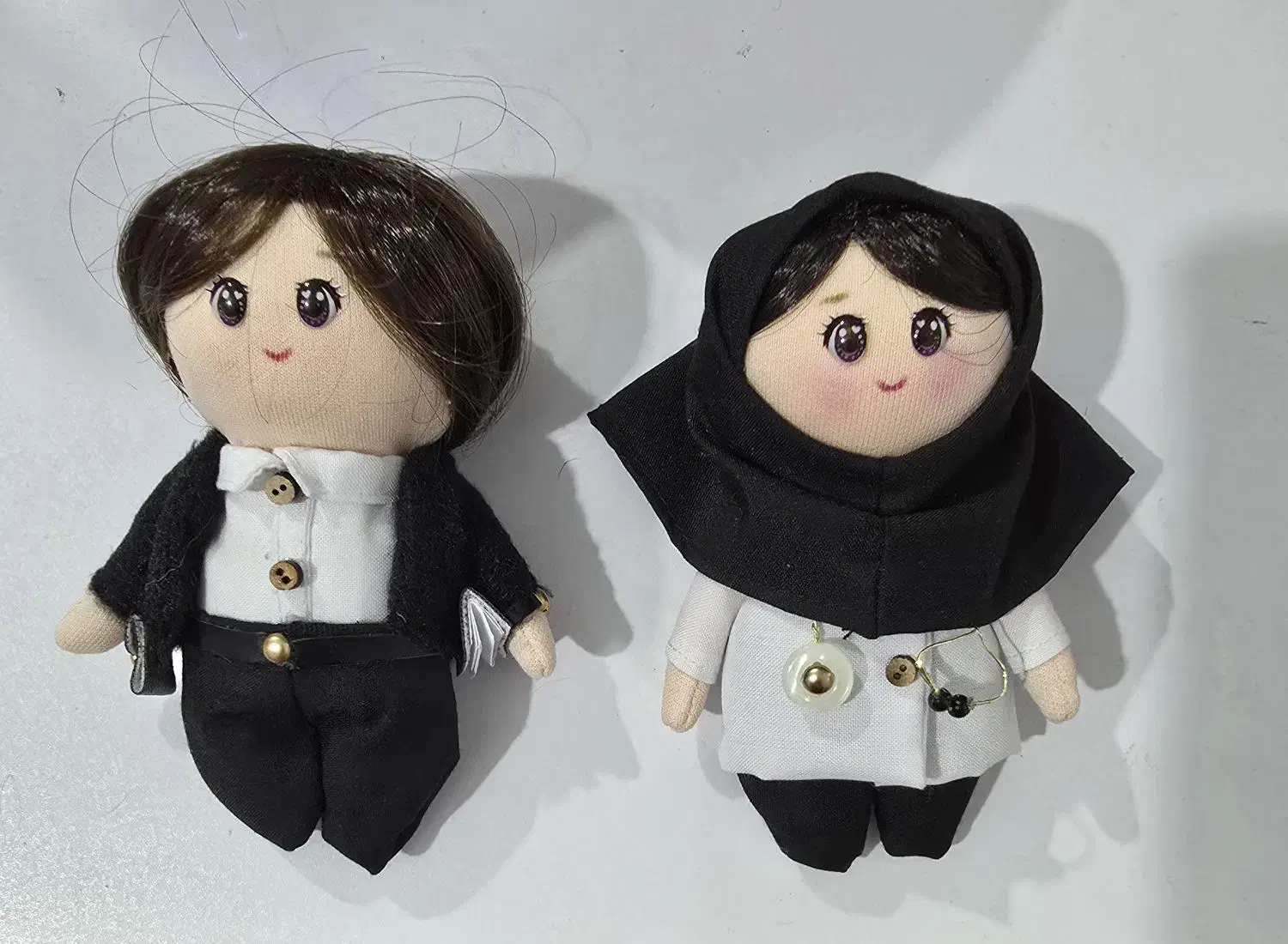 عروسک|اسباببازی|اهواز, زیتون کارگری|دیوار