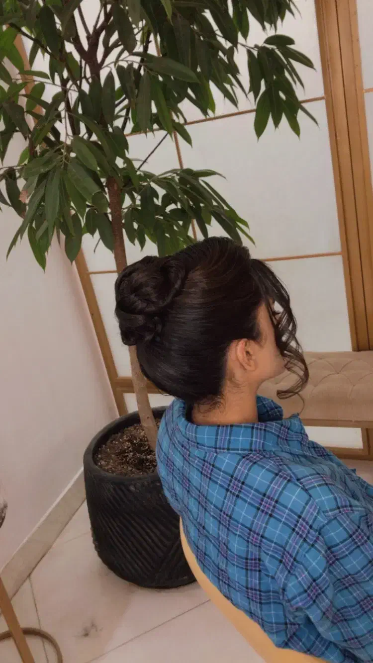 آموزش صفر تا صد شنیون بصورت حرفه ایی|خدمات آرایشگری و زیبایی|بیرجند, |دیوار