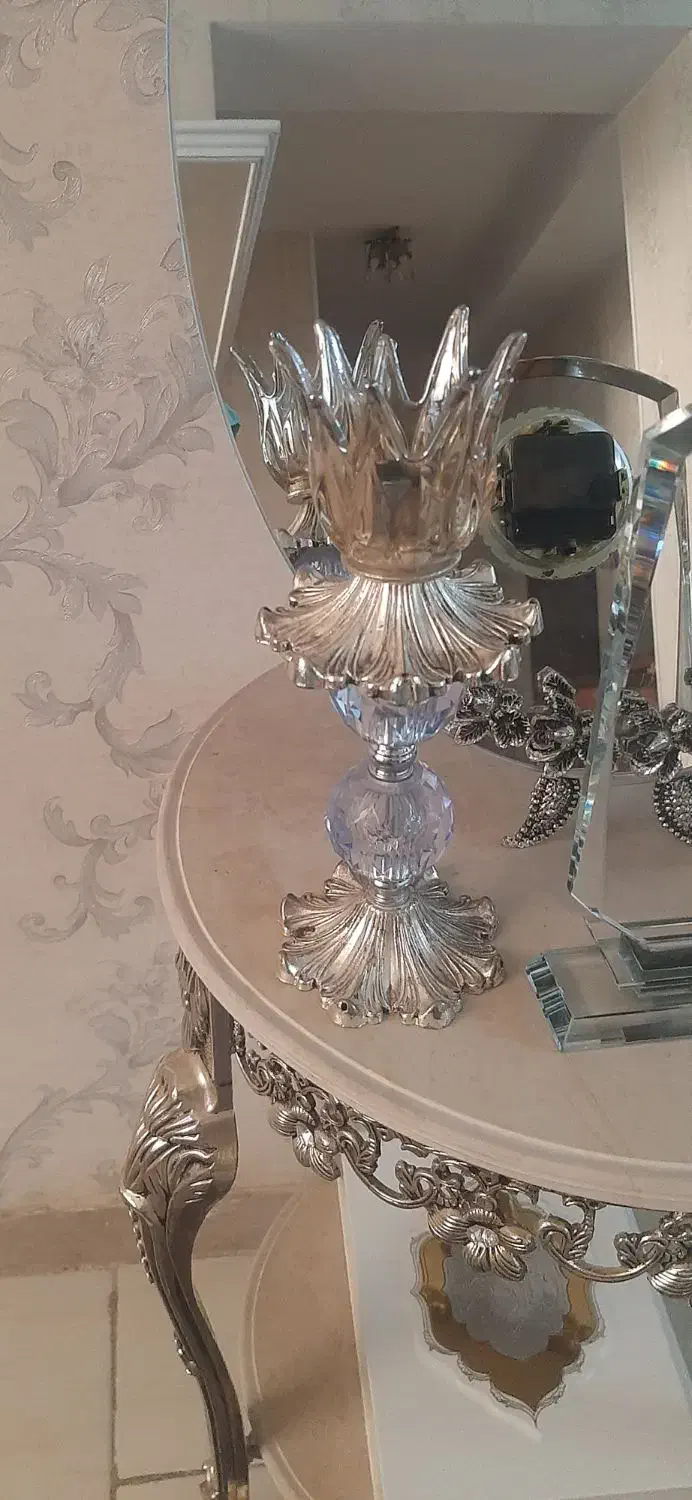 ۱عدد اینه شمعدان نقره|صنایع دستی و سایر لوازم تزئینی|کرج, شهرک احمدیه‎|دیوار