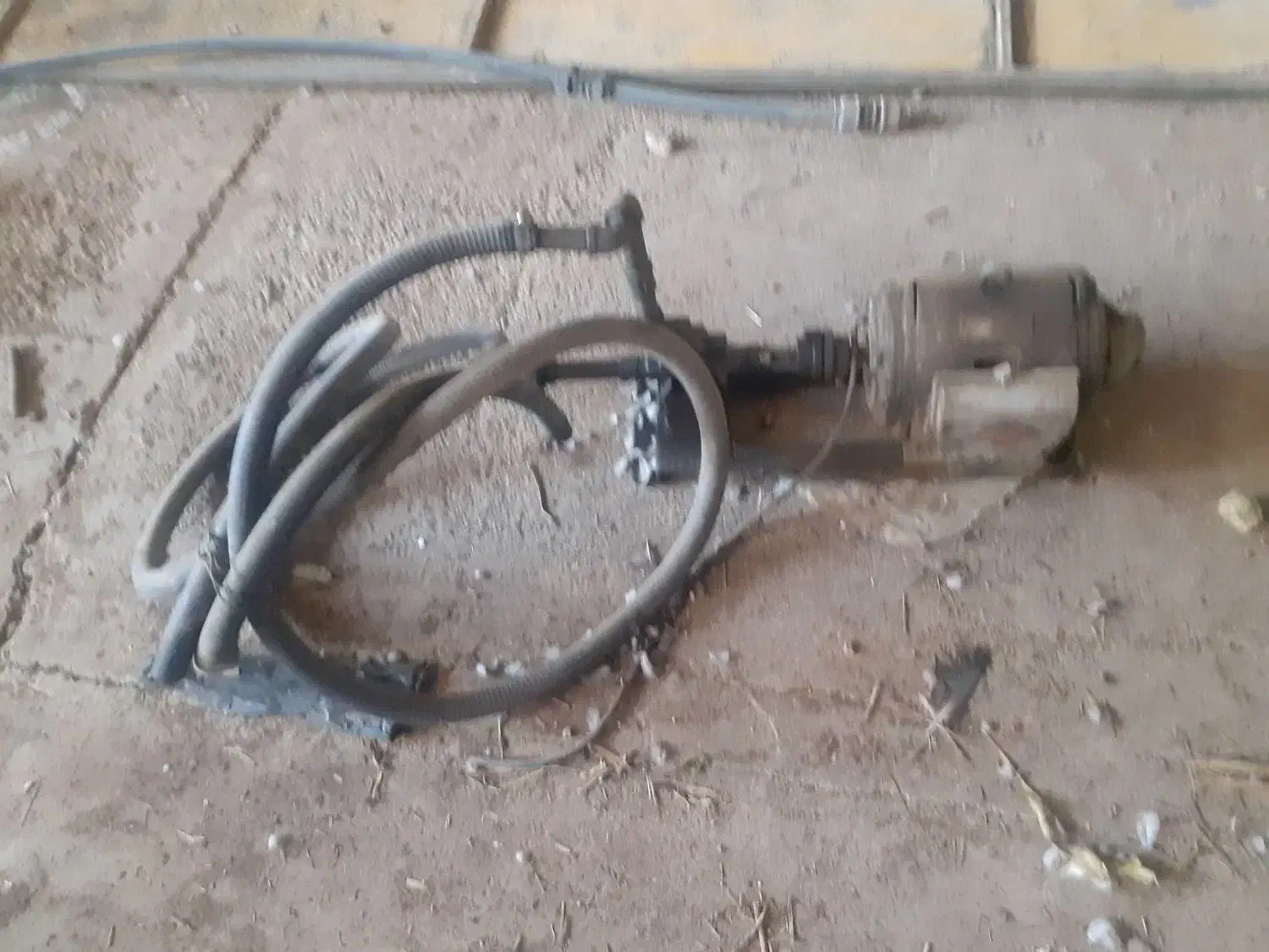 پمپ روغن و گازوییل|ابزارآلات|شوشتر, |دیوار