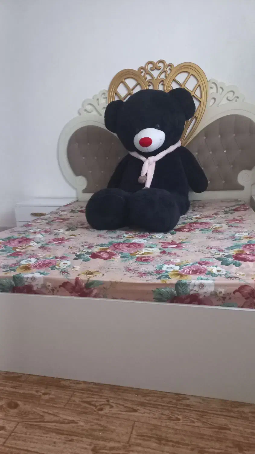 سرویس خواب|تخت و سرویس خواب|فولادشهر, زاینده رود|دیوار