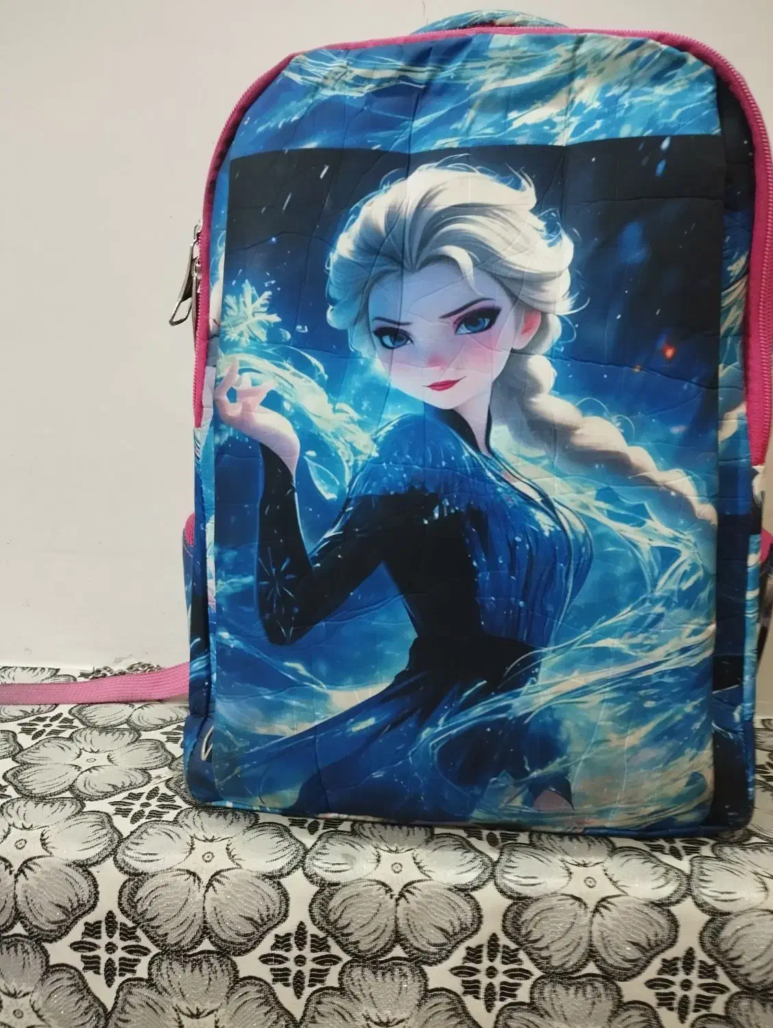 کوله پشتی|کیف، کفش، کمربند|قم, نیروگاه|دیوار