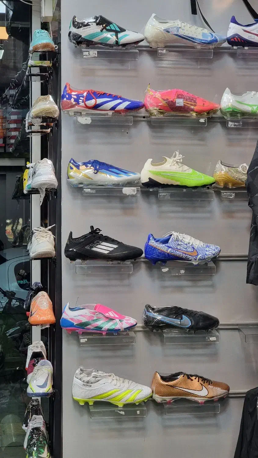 مرجع کتونی|کیف، کفش، کمربند|اسفراین, |دیوار