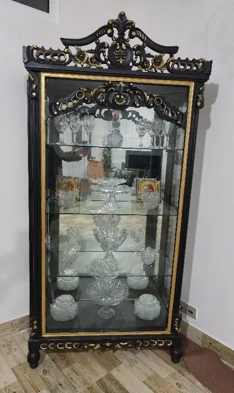 بوفه ی چوبی محکم و آینه دار|بوفه، ویترین، کنسول|اردبیل, |دیوار