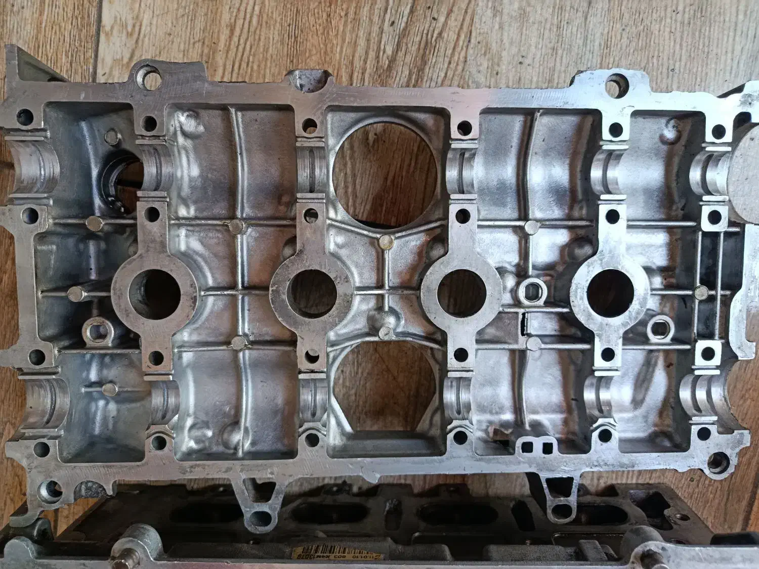 سر سیلندر ال ۹۰ داغی پوسته|قطعات یدکی و لوازم جانبی|تبریز, |دیوار