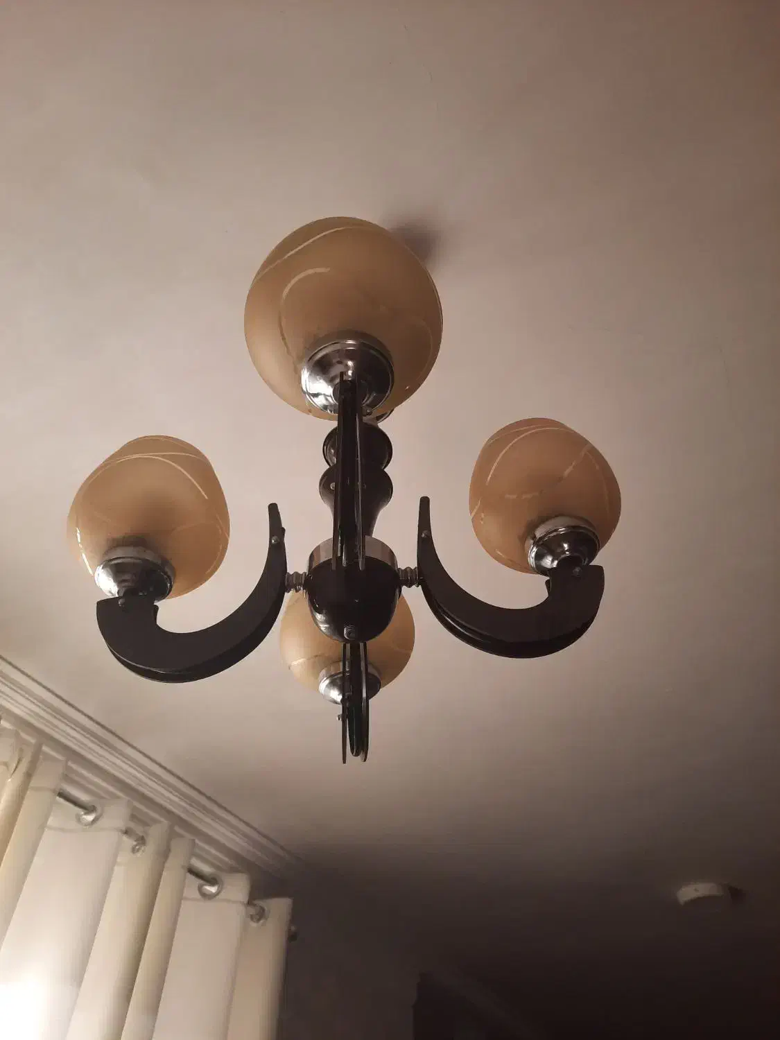 لوستر ۴ شاخه|لوستر و چراغ آویز|خرمشهر, |دیوار