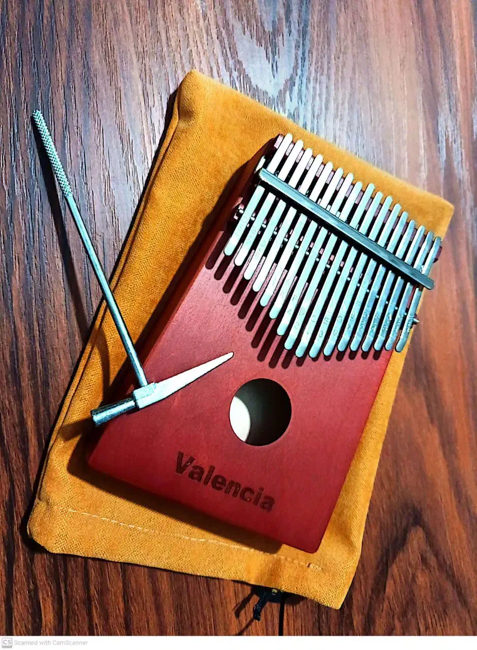 کالیمبا|سازهای سنتی|قم, بنیاد|دیوار