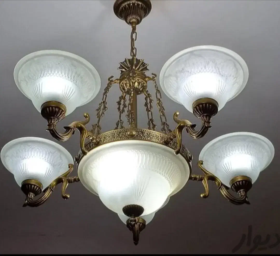 یک عدد لوستر برنزی 5 شعله|لوستر و چراغ آویز|تهران, پونک|دیوار