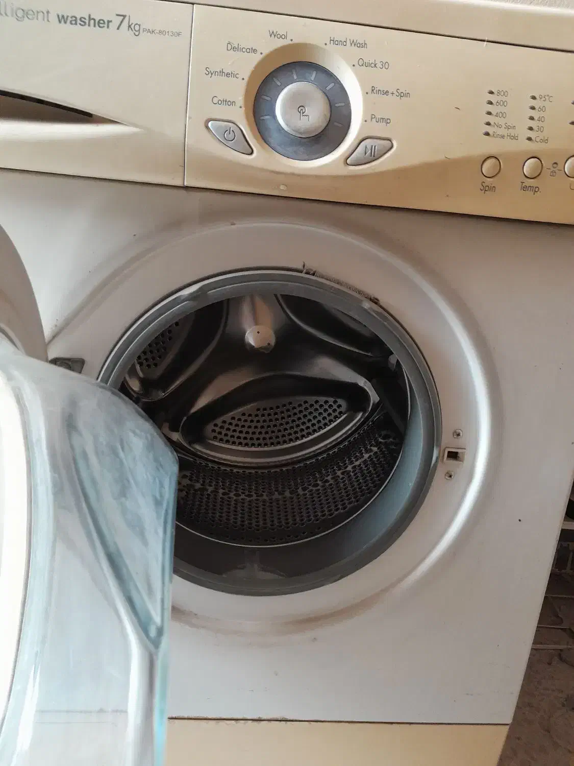 لباسشویی و تنور|ماشین لباسشویی و خشک‌کن لباس|باوی, |دیوار