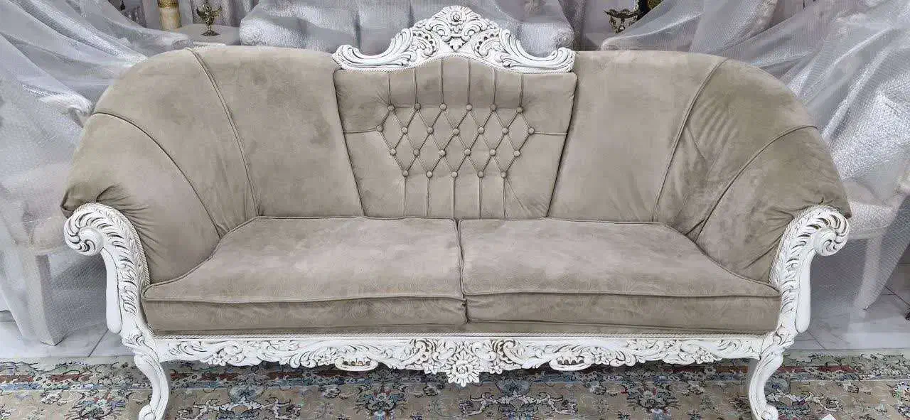 یک دست مبل هفت نفره به همراه میز ناهار خوری|مبلمان خانگی و میز عسلی|کرج, شهرک یاس شمالی|دیوار