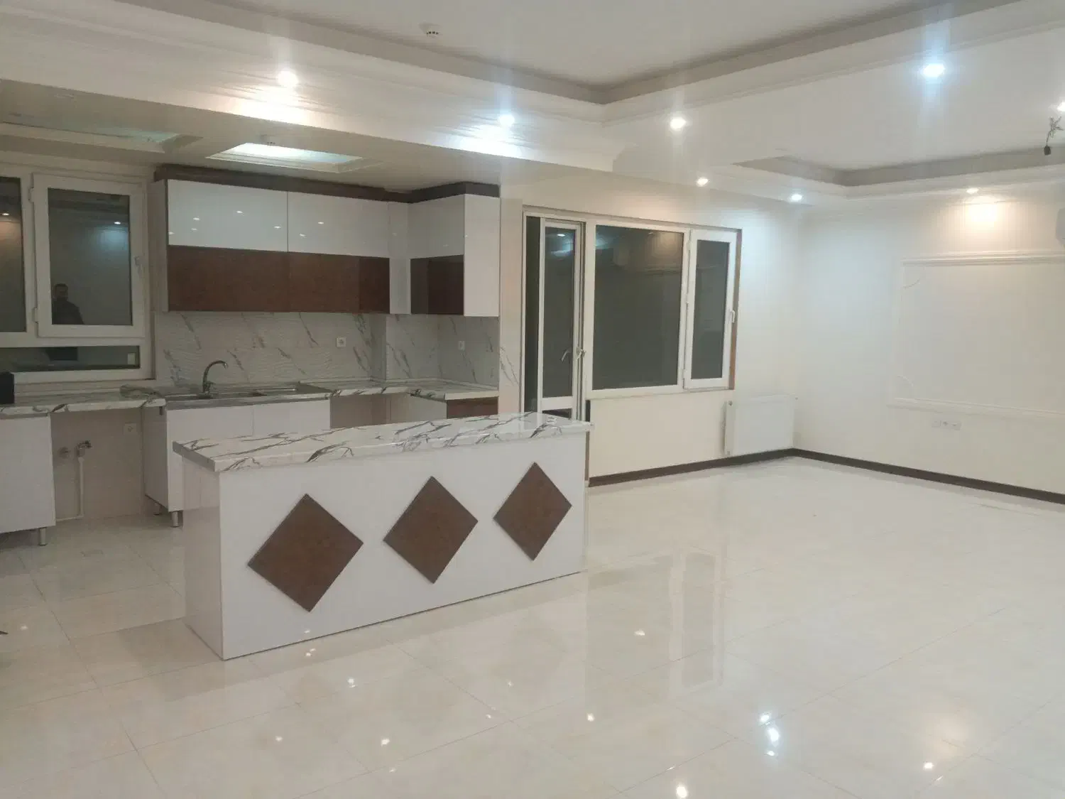 ۱۳۰ متر نوساز ساختمان برند|اجارهٔ آپارتمان|رودهن, |دیوار