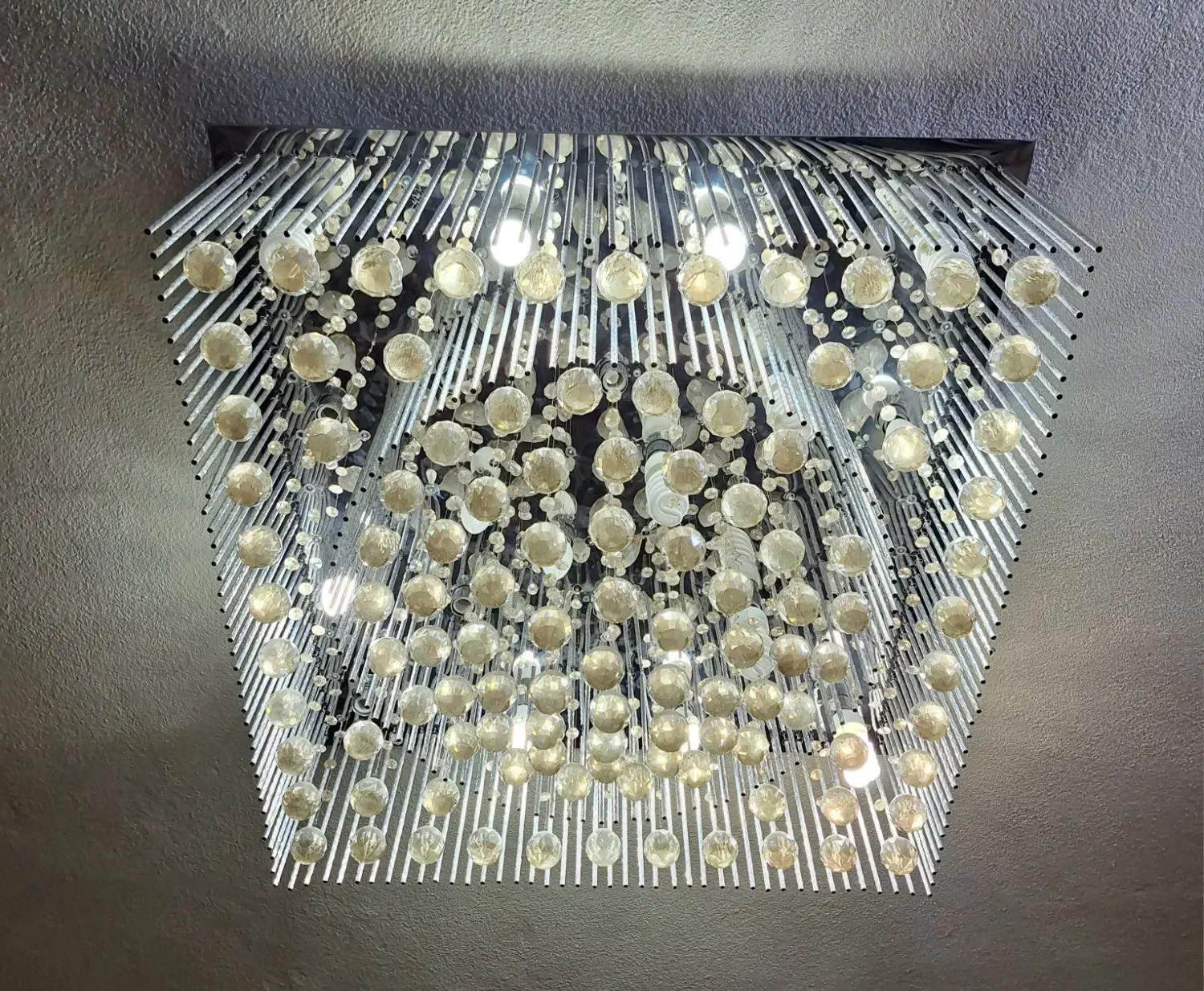 2 عدد لوستر سقفی|لوستر و چراغ آویز|پاکدشت, پاکدشت (مامازند)|دیوار