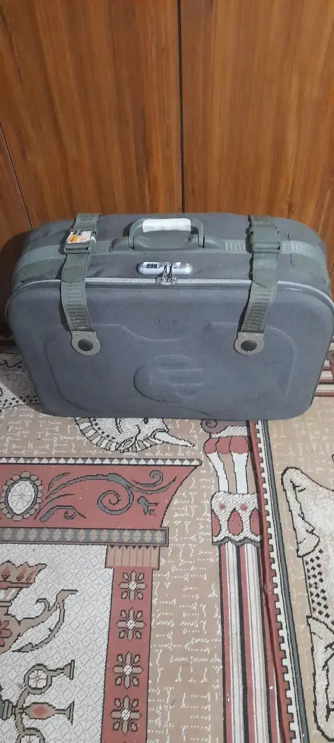 پرده آویز و چمدان|پرده، رانر، رومیزی|رودبنه, |دیوار