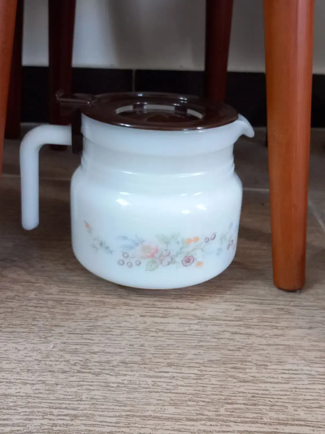 پارچ یا قوری اصل فرانسه|ظروف سرو و پذیرایی|رشت, معلم|دیوار