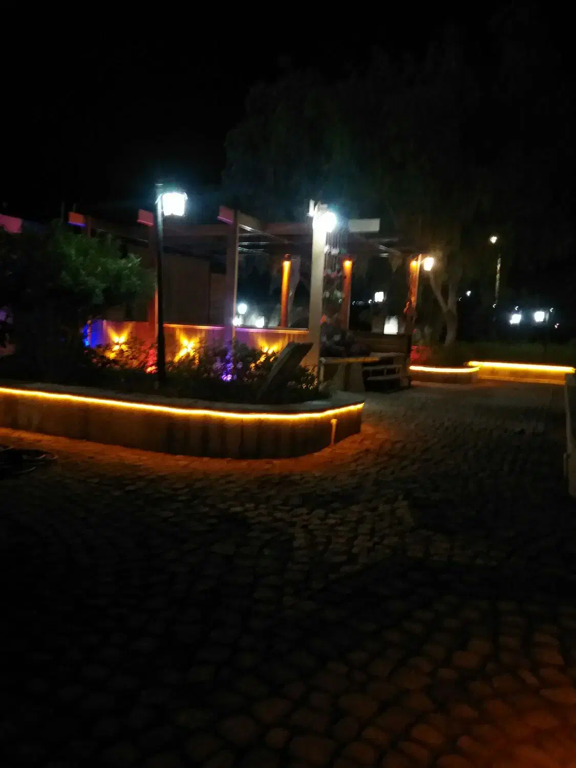 باغ ایرانی بغل هتل لیپار (چابهار )|خدمات پذیرایی، مراسم|چابهار, |دیوار