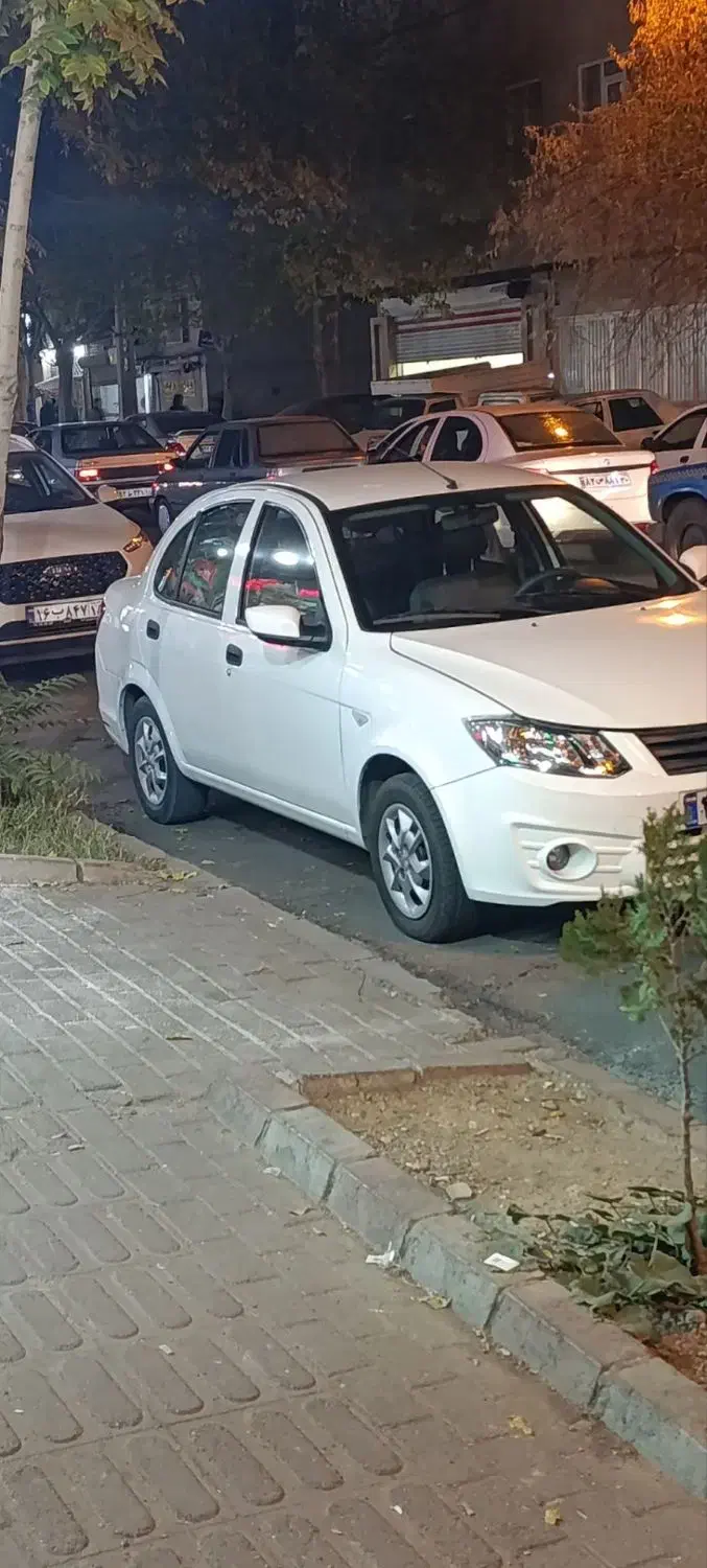 ساینا ۹۸ا|خودرو سواری و وانت|تبریز, |دیوار