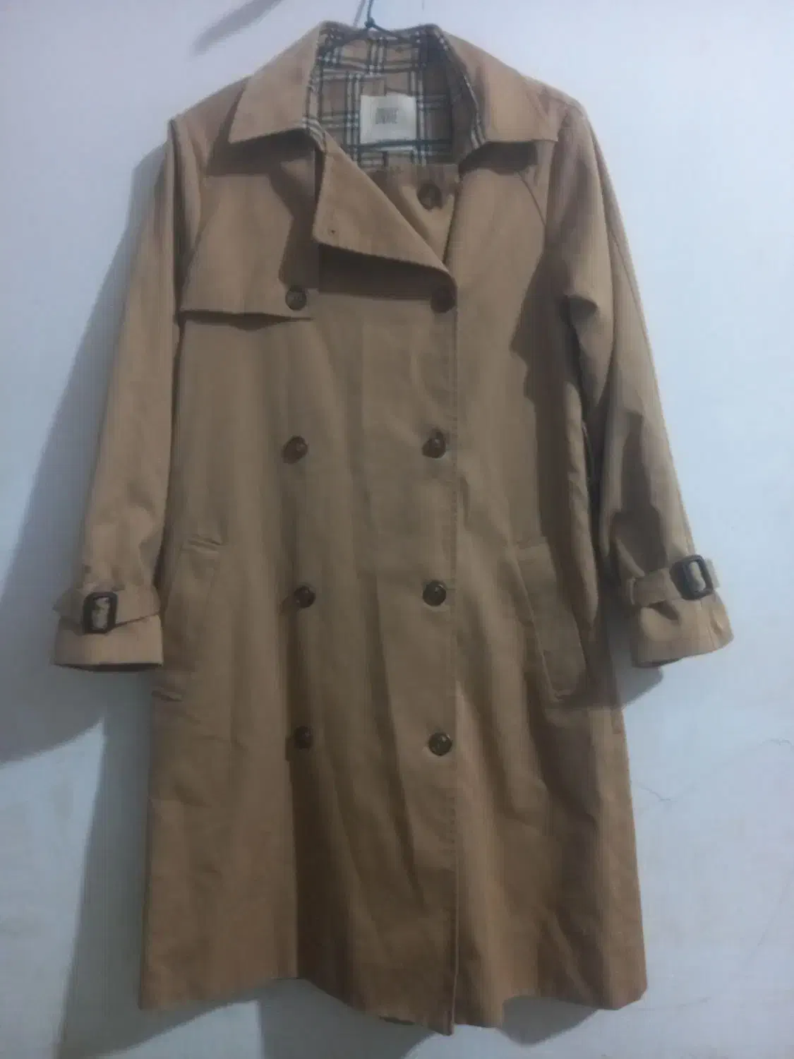 پالتوزنانه|لباس|کرباسک, |دیوار