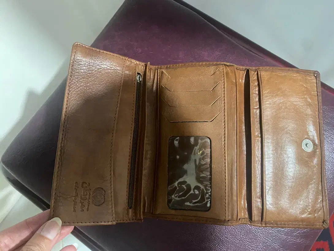 کیف چرم قدیمی|کلکسیون اشیاء عتیقه|تهران, بازار|دیوار