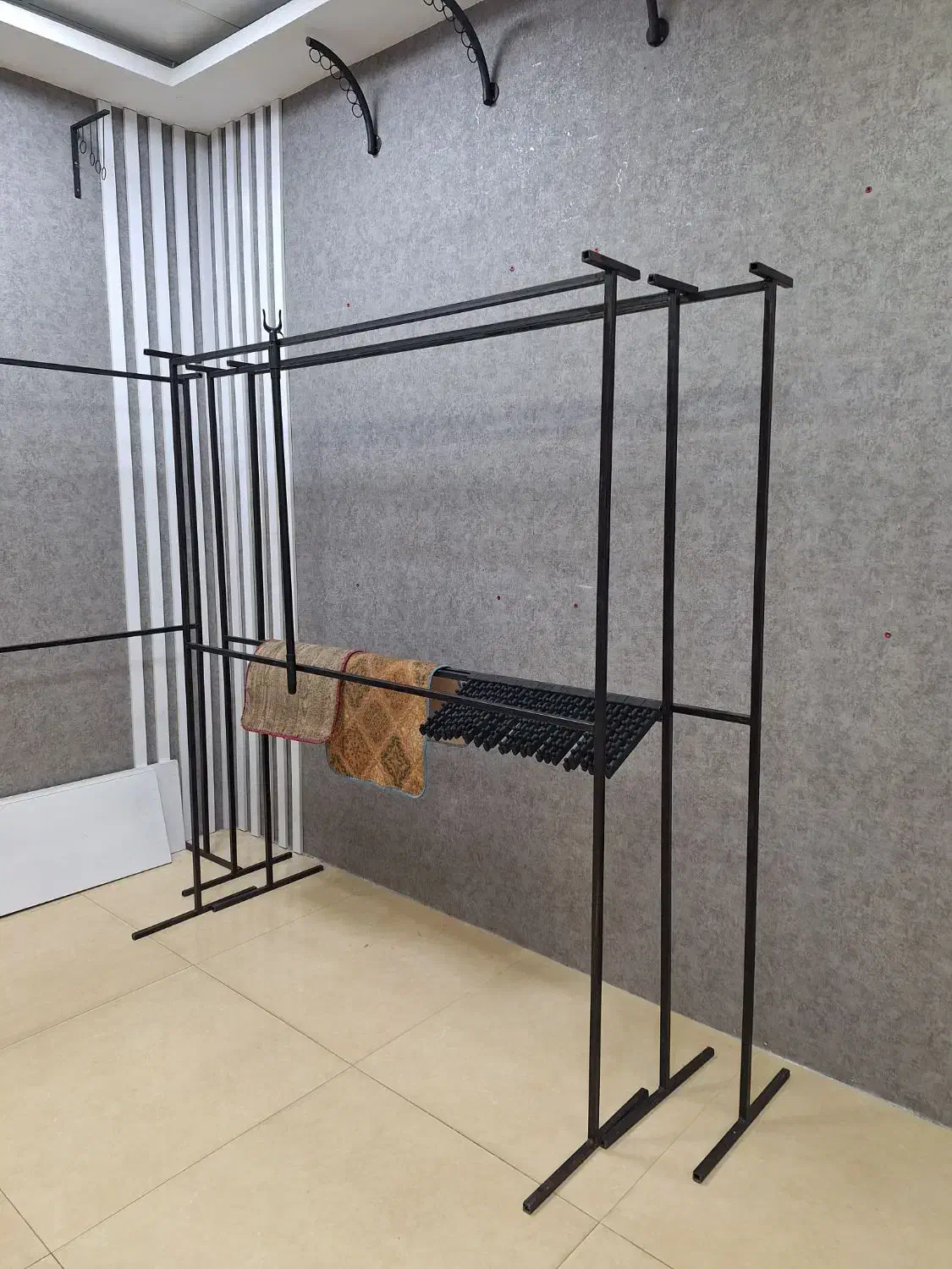 حراج کلیه لوازم مغازه اتاق پرو کامل، رگال، میز و..|فروشگاه و مغازه|رامسر, |دیوار