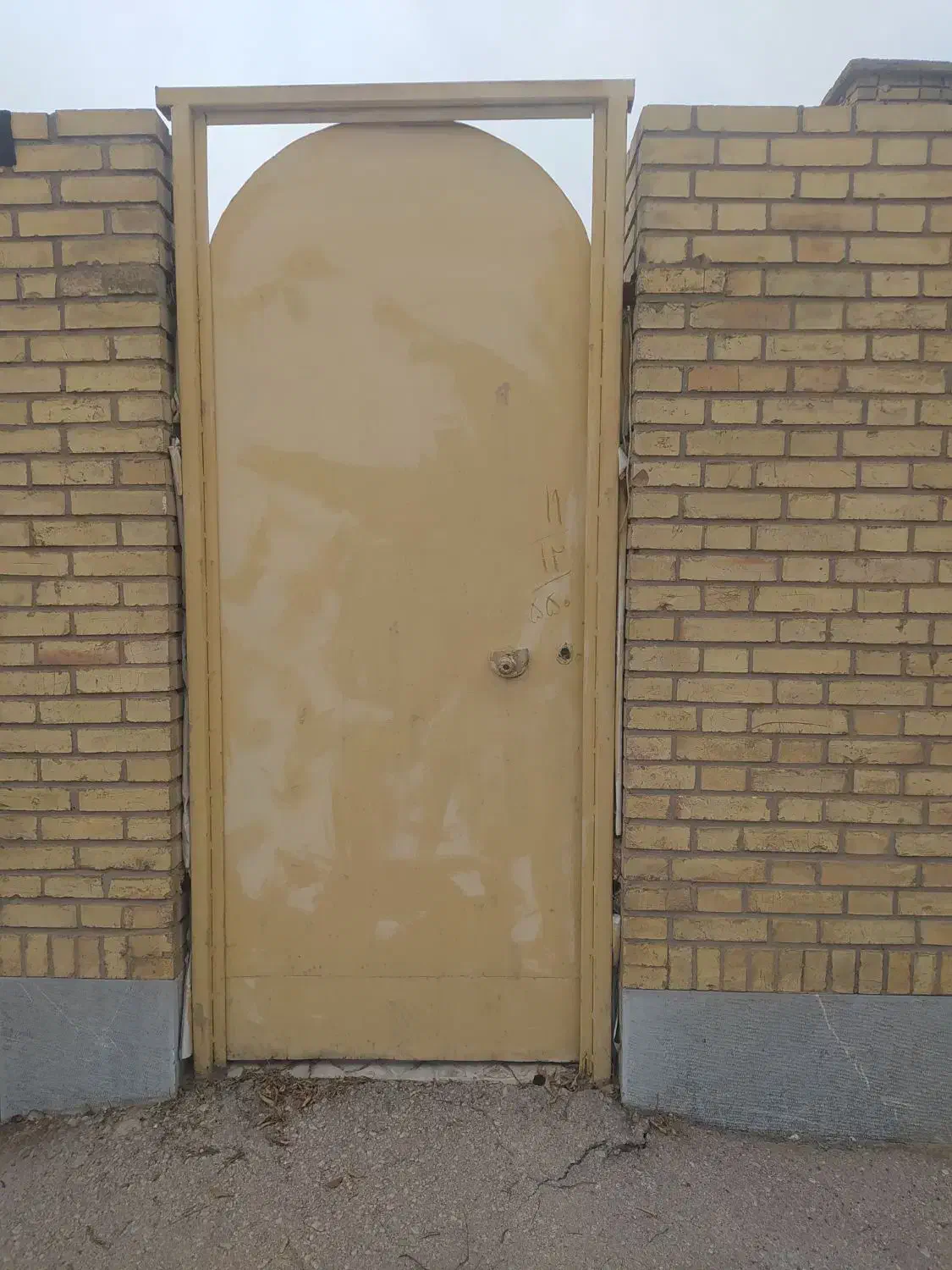 درب حیاط|مصالح و تجهیزات ساختمان|فیروزآباد (فارس), |دیوار