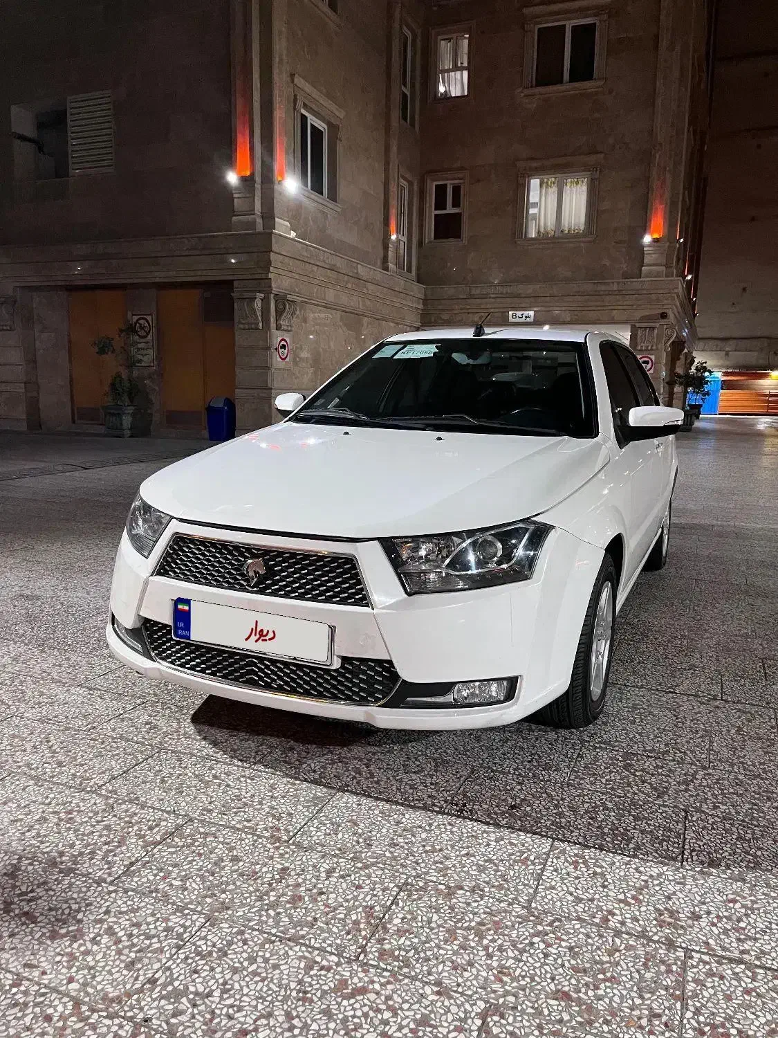 دنا|خودرو سواری و وانت|تهران, تختی|دیوار