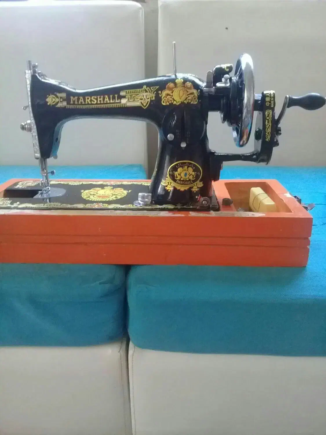 چرخ خیاطی|چرخ خیاطی و ریسندگی|بجنورد, |دیوار