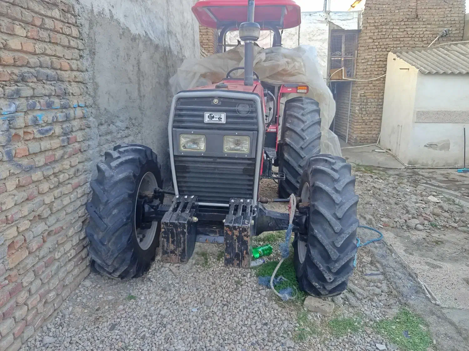 تراکتور در حد فقط واسه مصرف شخصی|خودرو سنگین|گالیکش, |دیوار