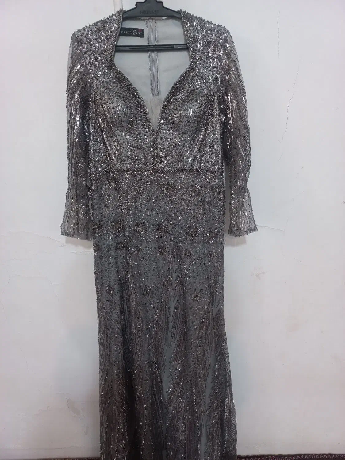 لباس|لباس|اشترینان, |دیوار