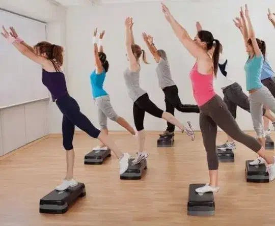 کلاس شاد چربی سوزی و تناسب اندام برای بانوان|خدمات آموزشی|سلمانشهر, |دیوار