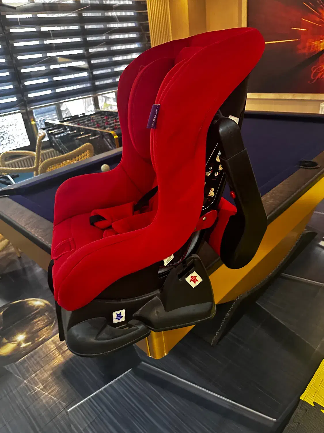 صندلی ماشین کودک|تخت و صندلی بچه|اصفهان, باغ گلها|دیوار