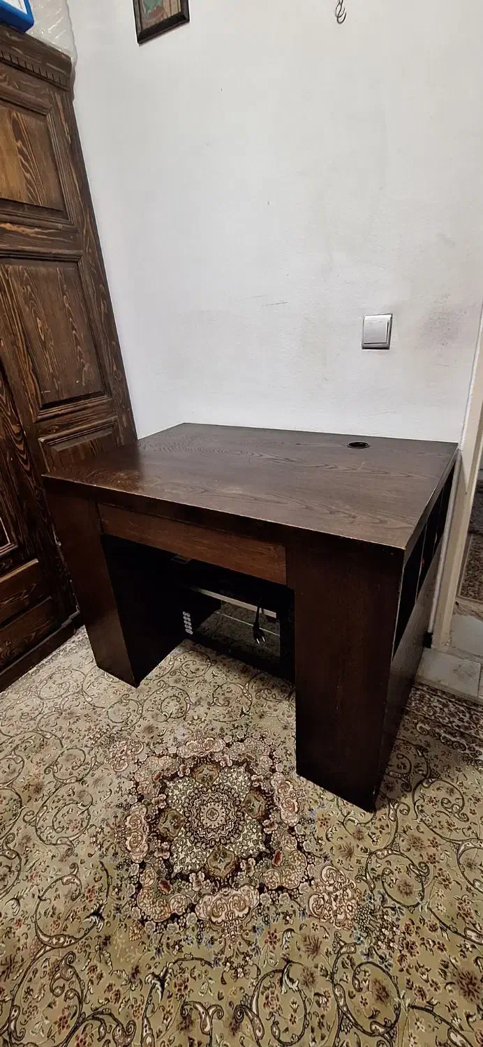 میز چوب اصل|میز تحریر و کامپیوتر|پردیس, فاز ۳|دیوار