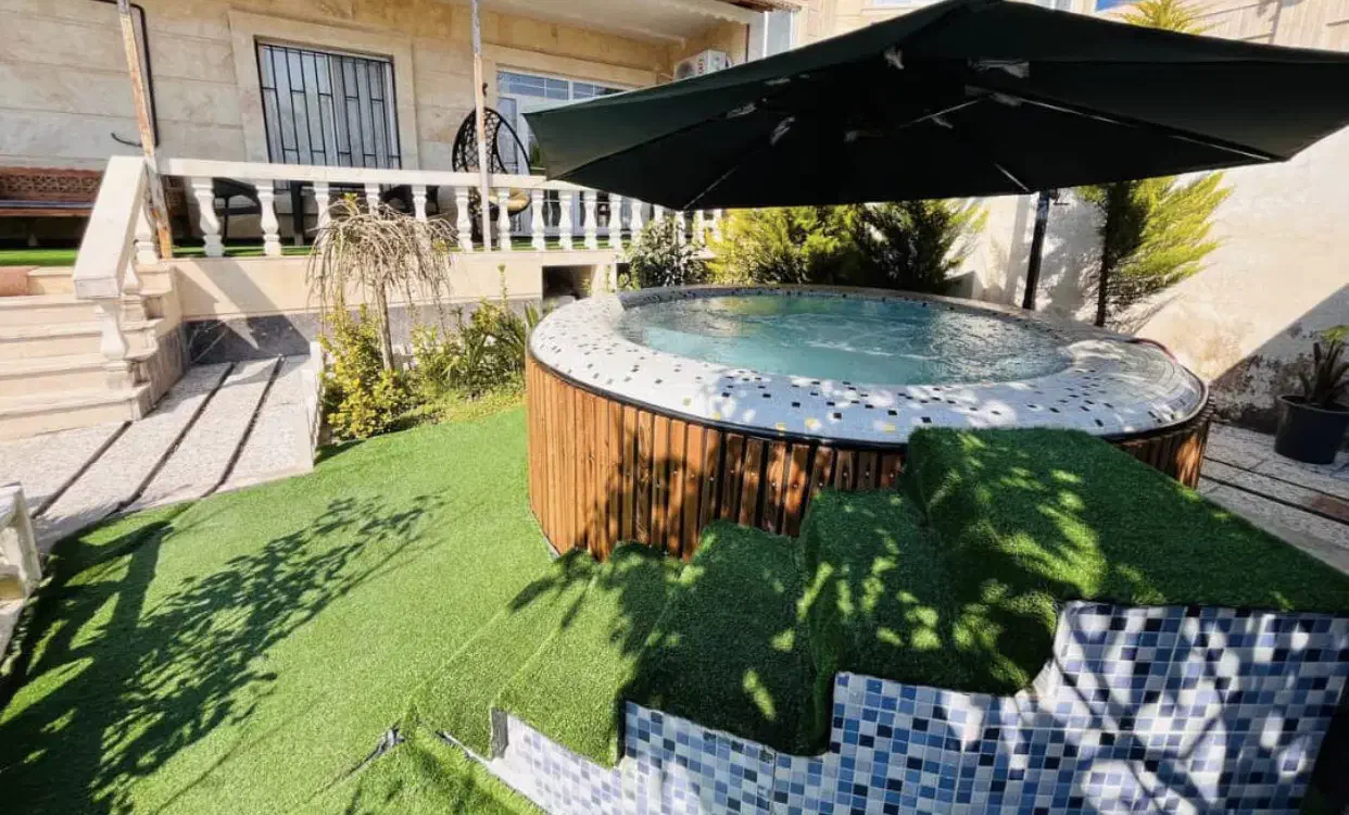 ویلا۲خواب باجکوزی سنگی اب گرم نزدیک منطقه ازاد|اجارهٔ کوتاهمدت ویلا و باغ|رشت, فرودگاه سردار جنگل رشت|دیوار