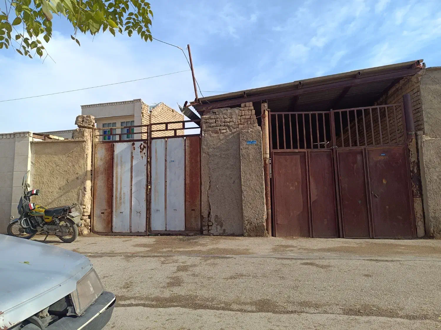 باربند به مساحت400 متر قنوات با امتیاز برق|فروش زمین و ملک کلنگی|قنوات, |دیوار